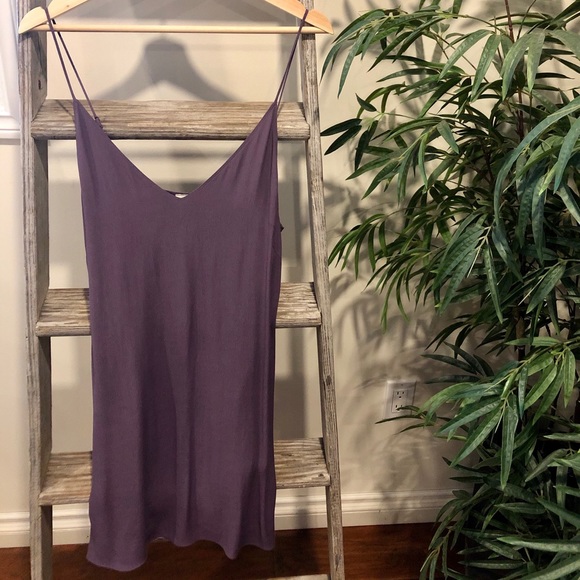 Aritzia Dresses & Skirts - Aritzia Wilfred Vivienne Dress purple Worn once